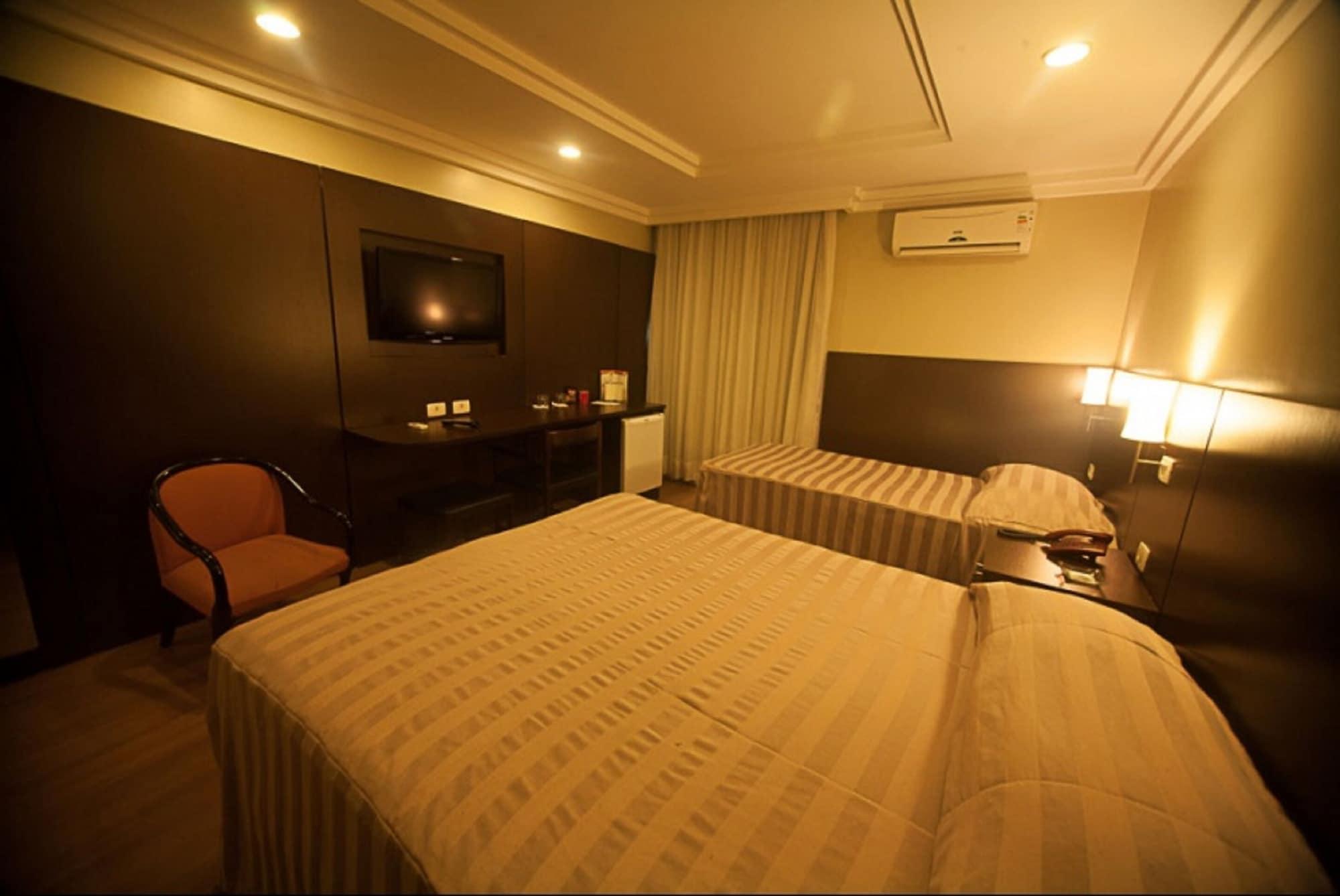 Hotel Plaza Apolo เซาเปาโล ภายนอก รูปภาพ